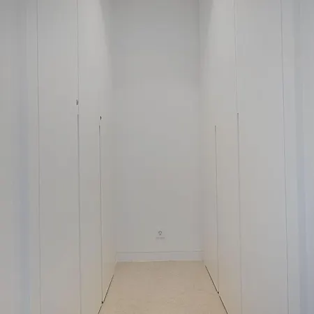 Vivi Homes - Aura Pool, Sauna, Spa, Gym & Sea View Lägenhet *