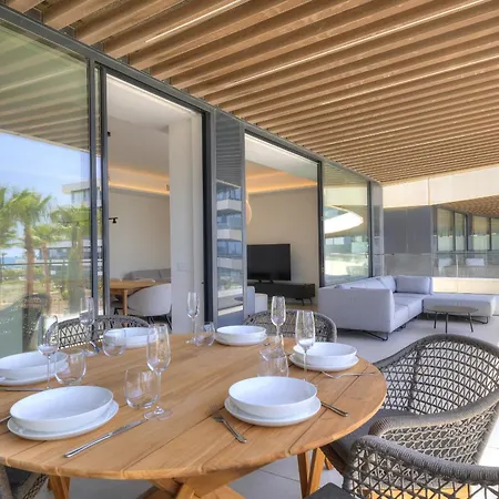 Lägenhet Vivi Homes - Aura Pool, Sauna, Spa, Gym & Sea View *