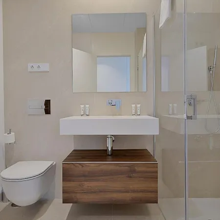 Apartment Vivi Homes - Aura Pool, Sauna, Spa, Gym & Sea View